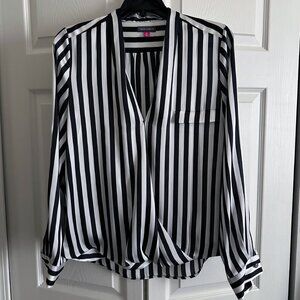Vince Camuto Black & White Stripe Blouse, Size M, New with Tags